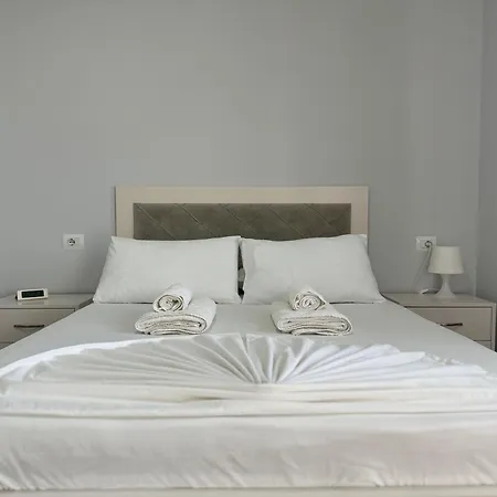 Almando Hotel Ksamil