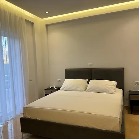 Almando Hotel Ksamil