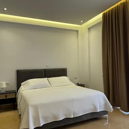 Almando Hotel Ksamil