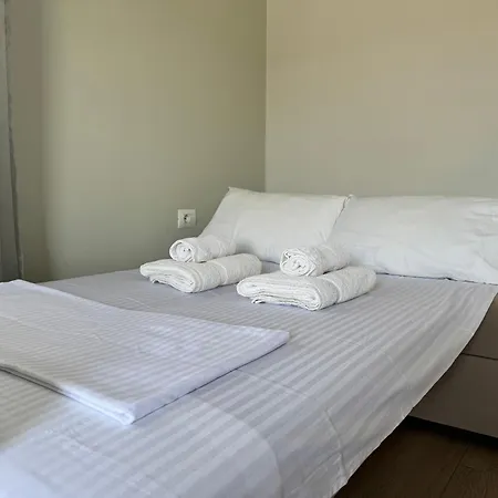 Almando Hotel *