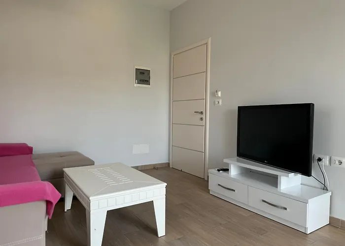 Almando 卡萨米尔